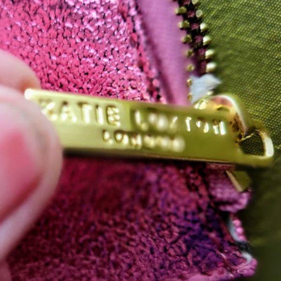 Really cute Katie Loxton clutch or make up bag. Beauti fuchsia pink. - Picture 4 of 8